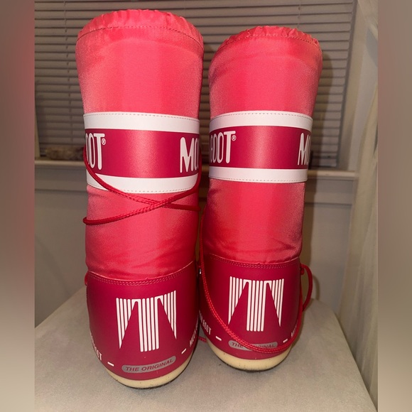 Moon Boot - Picture 2 of 2